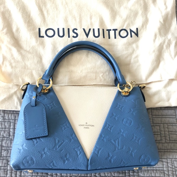 2019 LV V Tote BB - Picture 5 of 12